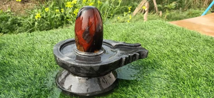 narmadeshwar Shivling And Square Jaldhari