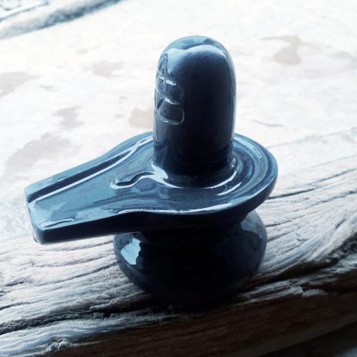 Akhand Narmadeshwar Shivling Damru Shape Jaldhari